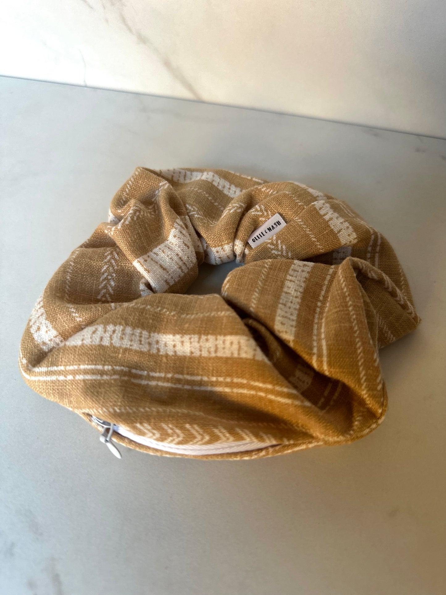 Scrunchie with Zipper