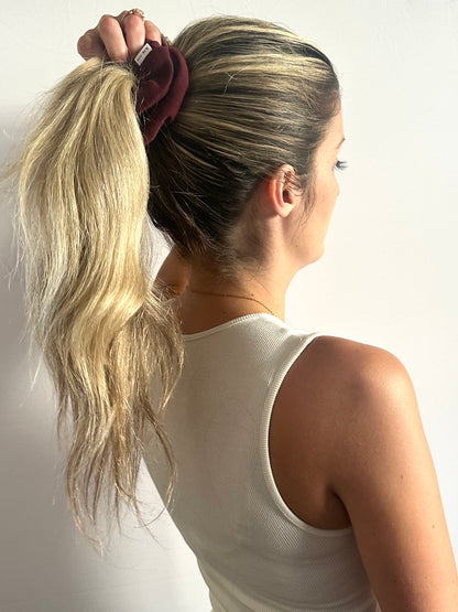 P A R I S Maroon Scrunch